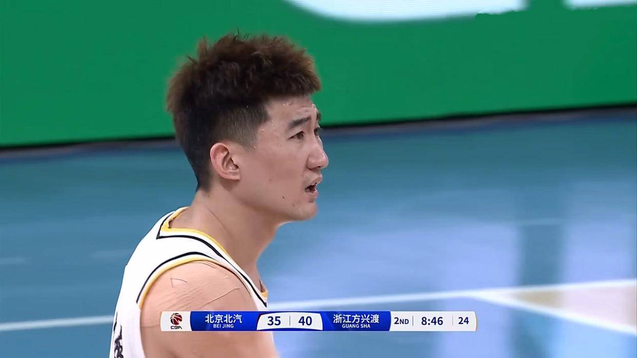 包含广厦队客场险胜，晋级前景一片光明的词条