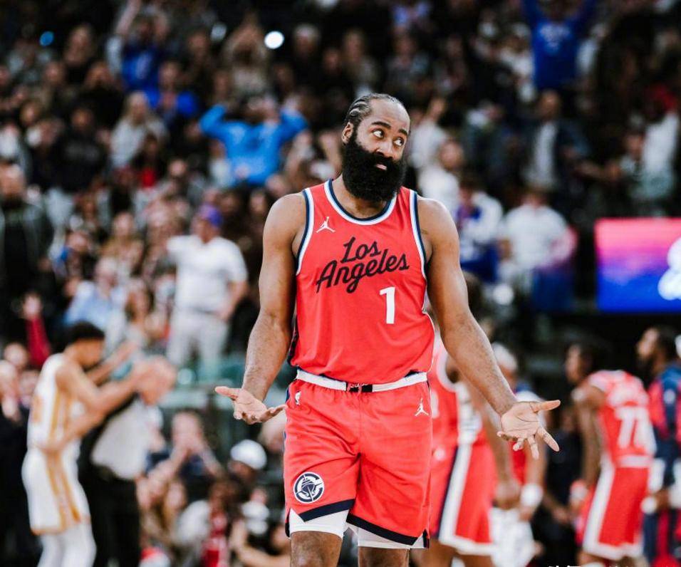 关于快船队击败老对手,成功挺进次轮的信息 关于快船队击败老对手,成功挺进次轮的信息