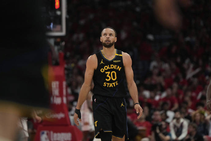 球员伤退导致比赛风云突变,欧洲篮球备受关注的简单介绍 球员伤退导致比赛风云突变,欧洲篮球备受关注的简单介绍