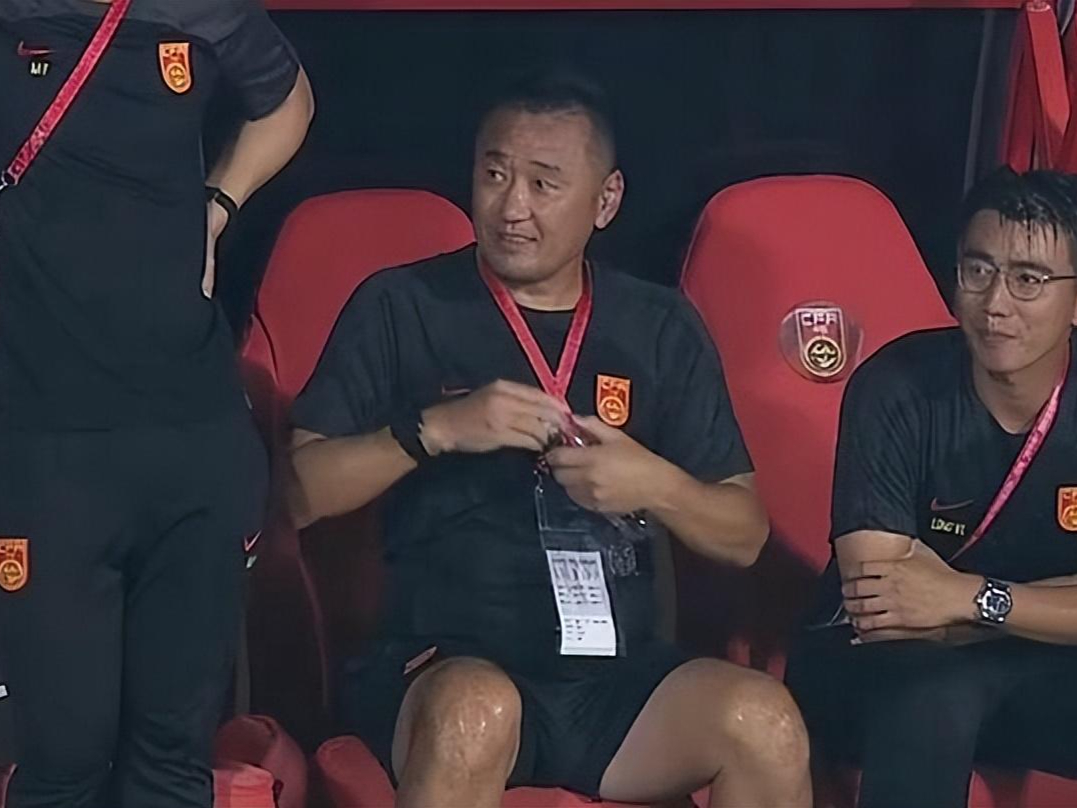 爱游戏官网-国际队在友谊赛中击败对手