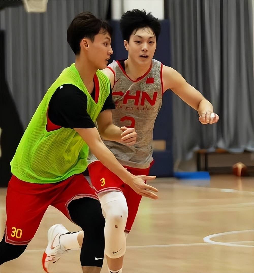 广厦队实力展现，逆转对手赢得比赛！