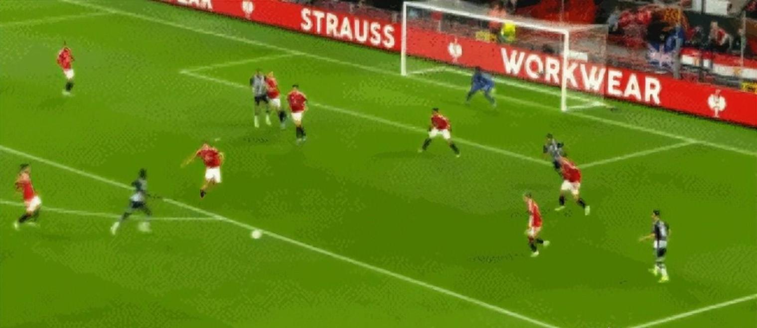 包含曼联主场大胜，连续比赛不败！的词条