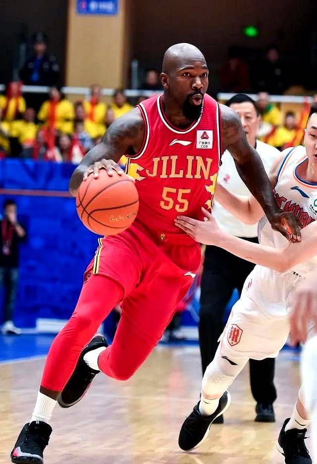 吉林队外援爆发,率队轻松赢得关键胜利 吉林队外援爆发,率队轻松赢得关键胜利