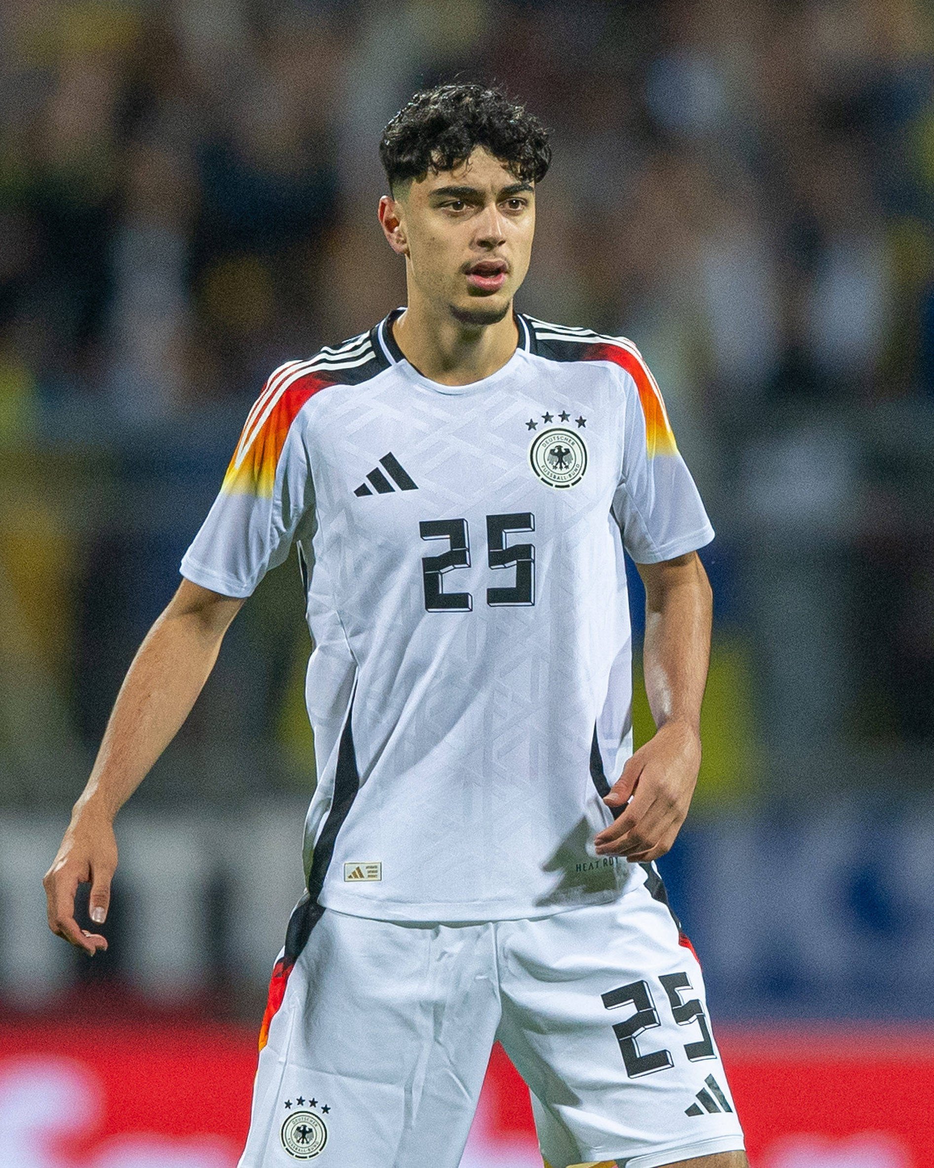 多特蒙德前锋状态火热,成为欧洲杯突出球员的简单介绍 多特蒙德前锋状态火热,成为欧洲杯突出球员的简单介绍