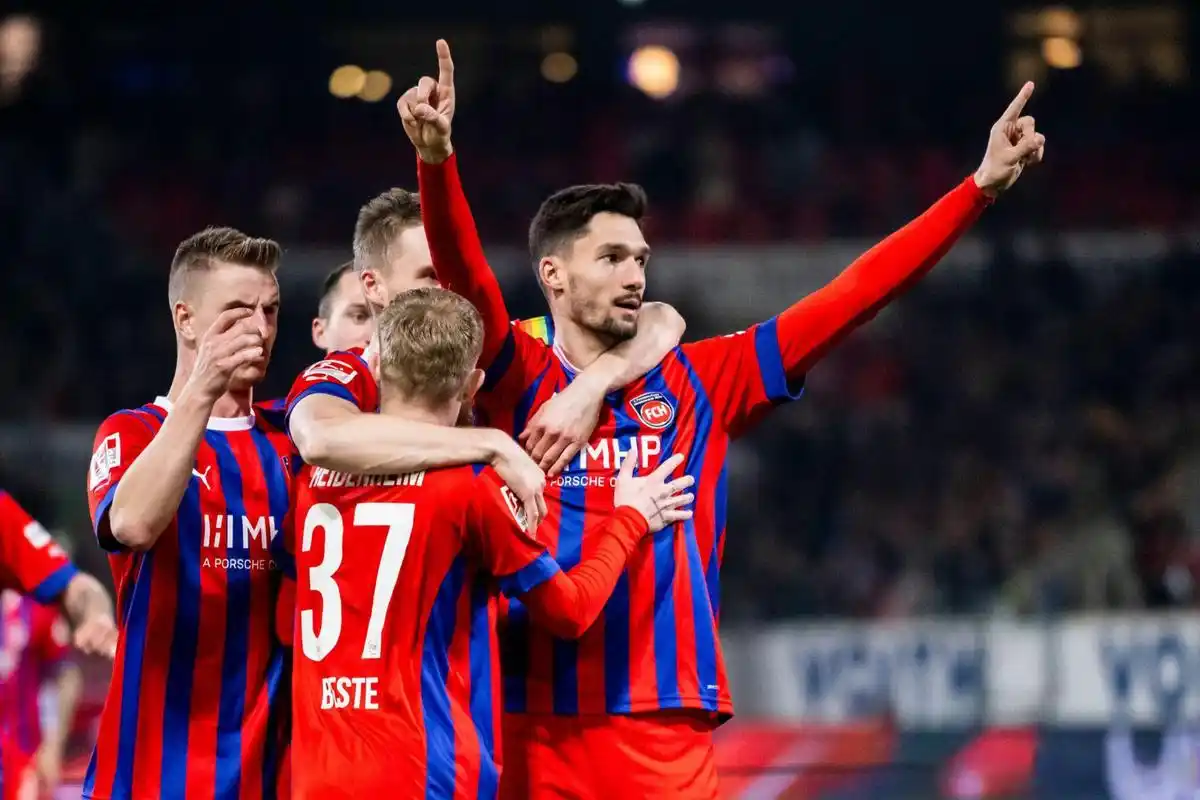 霍芬海姆队勇夺胜利，热切向上发展！