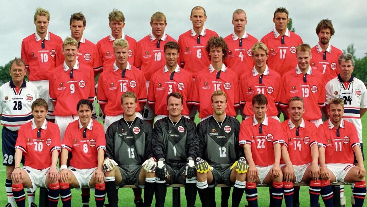 关于挪威队团结一致，以强大实力击败对手的信息