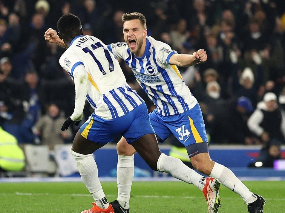 切尔西客场三球大胜布莱顿，稳步冲击前四