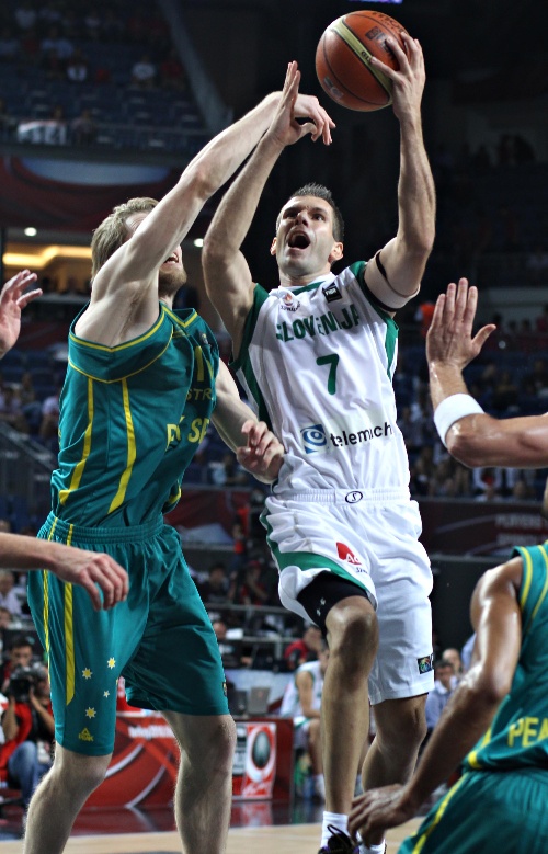 斯洛文尼亚队胜算高涨,或将晋级八强的简单介绍 斯洛文尼亚队胜算高涨,或将晋级八强的简单介绍