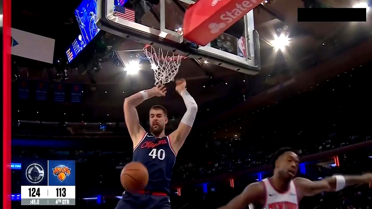 爱游戏在线登录-包含绝杀！勇士客场胜快船，西部决赛率先取胜的词条