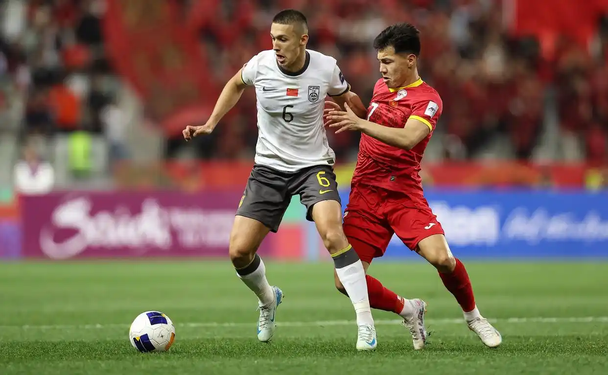 阿尔及利亚队击败对手晋级四强